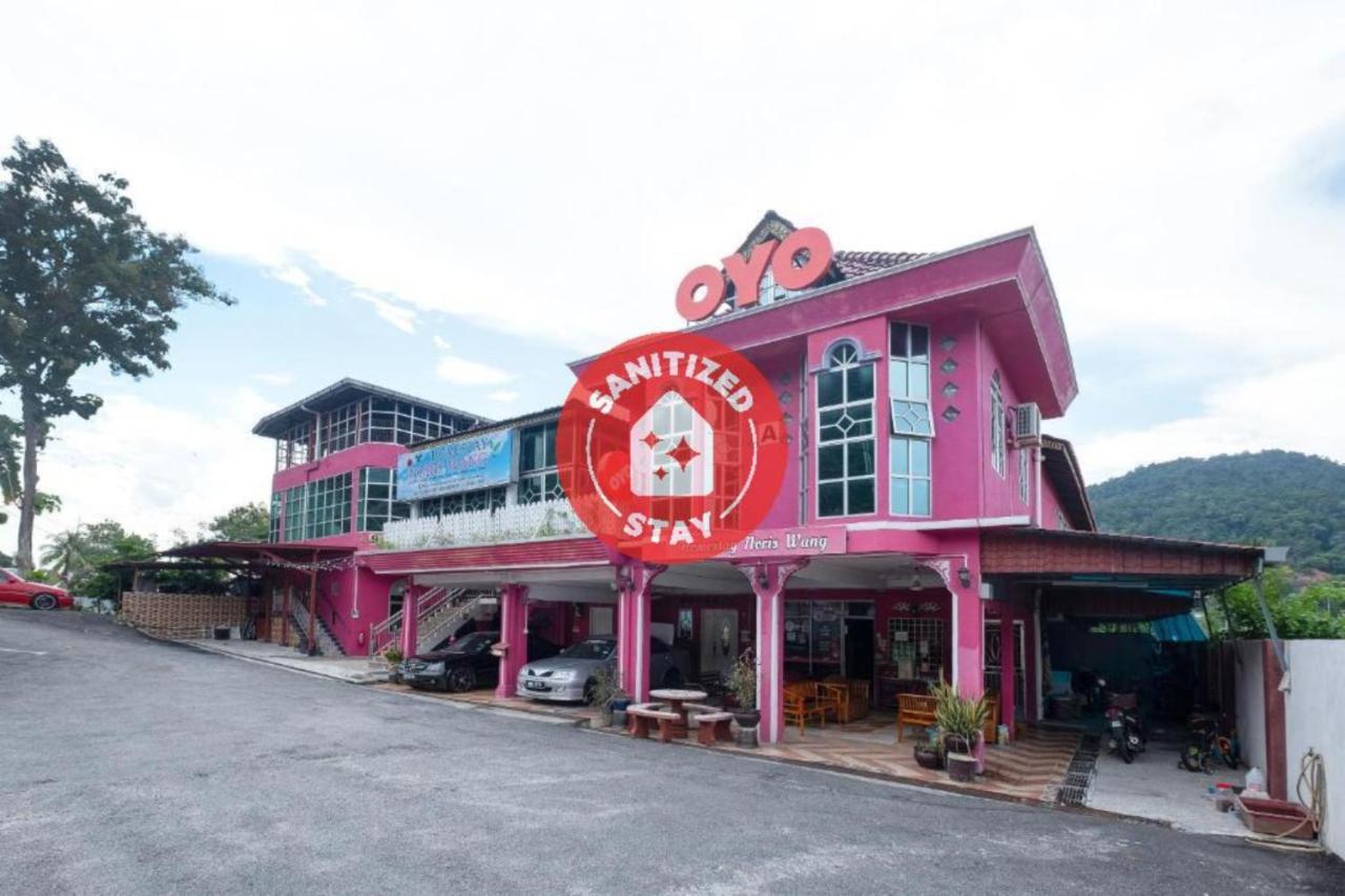 Oyo 89984 Noris Wang Homestay Лумут Экстерьер фото