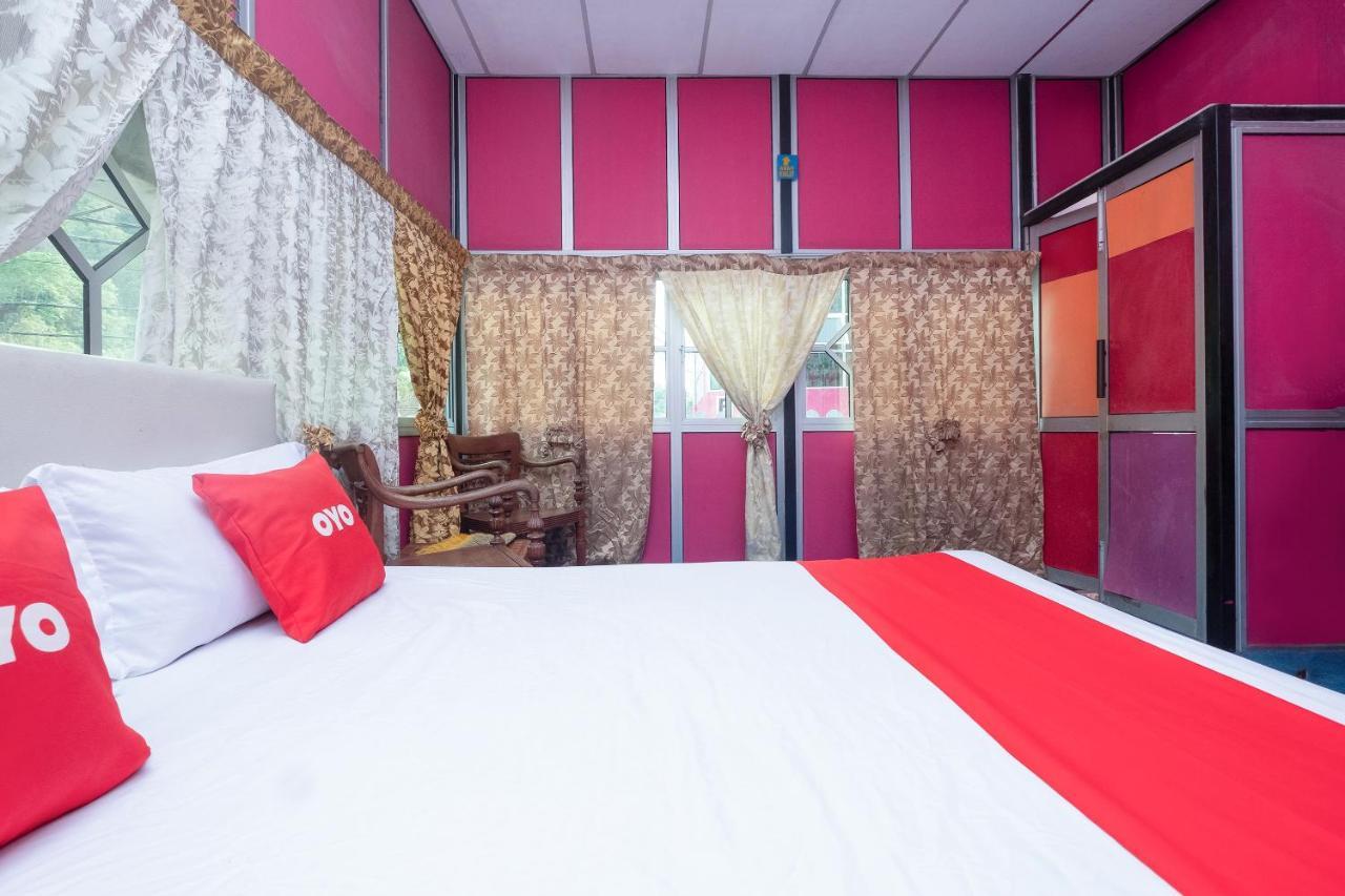 Oyo 89984 Noris Wang Homestay Лумут Экстерьер фото