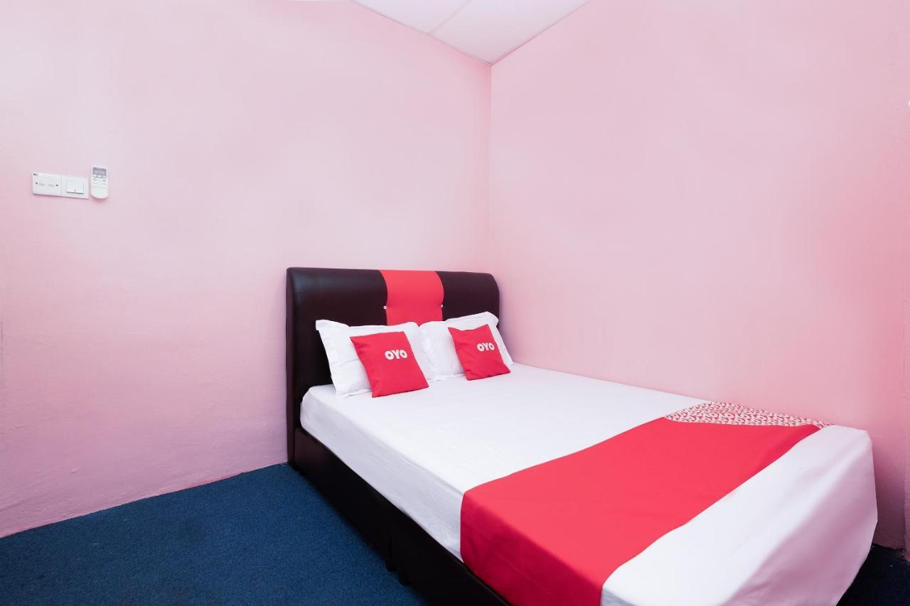 Oyo 89984 Noris Wang Homestay Лумут Экстерьер фото